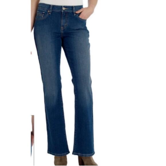 Levi's Women's 515 Boot Cut Jeans Blue Stretch Medium Wash Size 8 Short - Picture 1 of 8